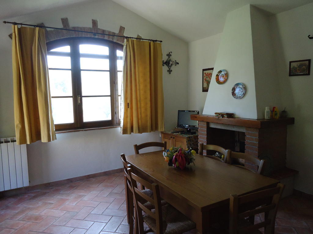 Il Borgo Di Montereggi Villa Limite Værelse billede