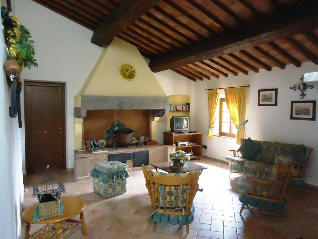 Il Borgo Di Montereggi Villa Limite Værelse billede